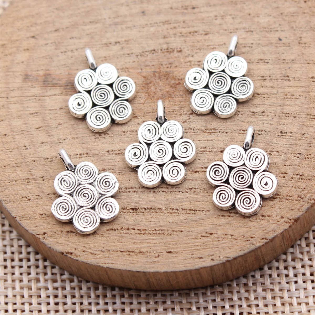 Vintage Fashion Online - 40 adet 15x12mm (0.59x0.47 inç) Antik